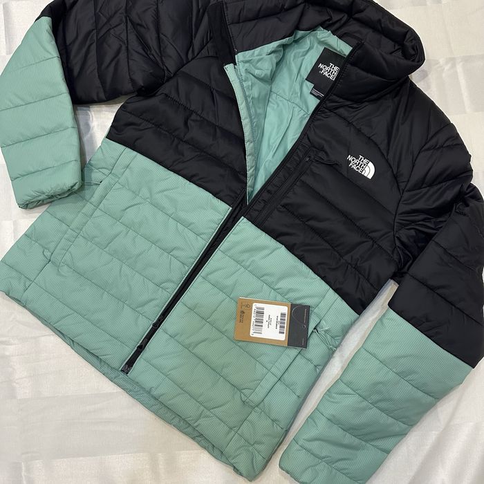 The North Face. Куртка жіноча , оригінальна. Нова. Розмір M; L; XL