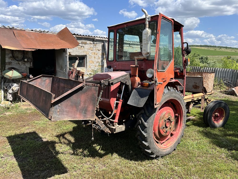 Продам трактор Т-16 з обладнанням