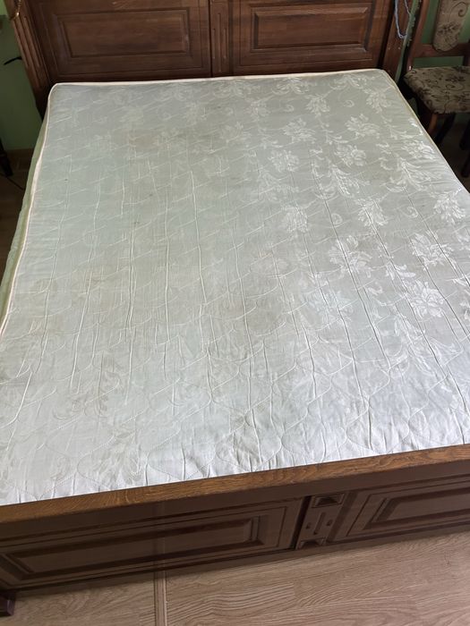 Матрас 160*200.