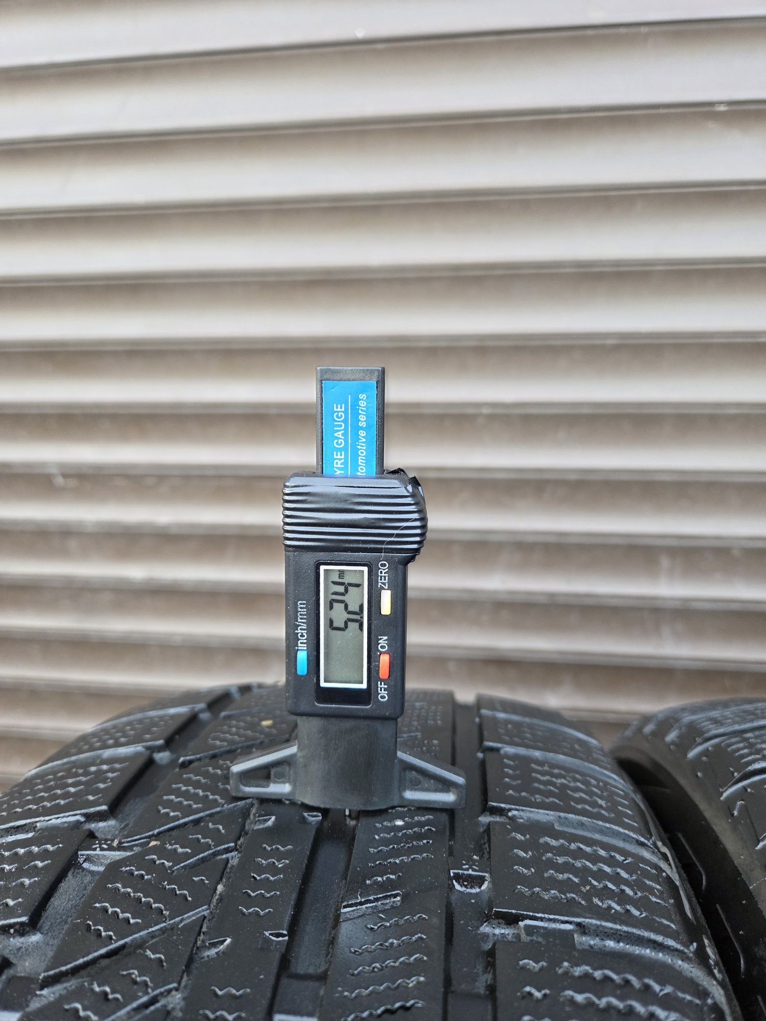 Шини всесезонні 205/55/r16, Bridgestone Blizzak LM-30