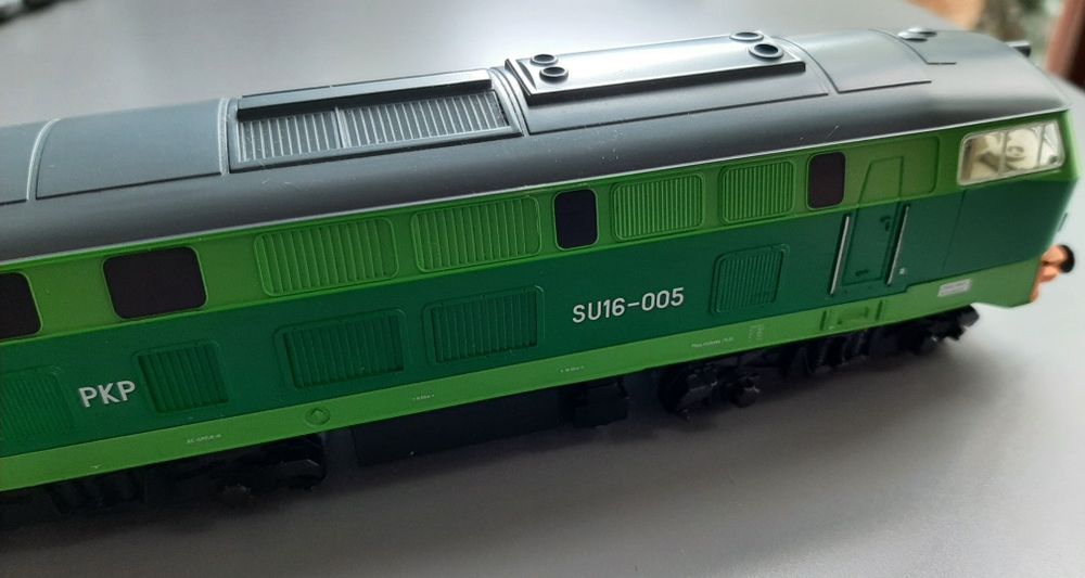 Zestaw startowy z pociągiem towarowym PIKO HO96956