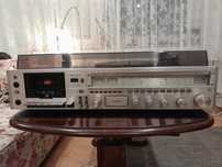 Gramofon i .. Hitachi
