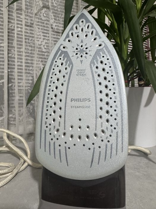 Праска Philips Azur 2600w/200g