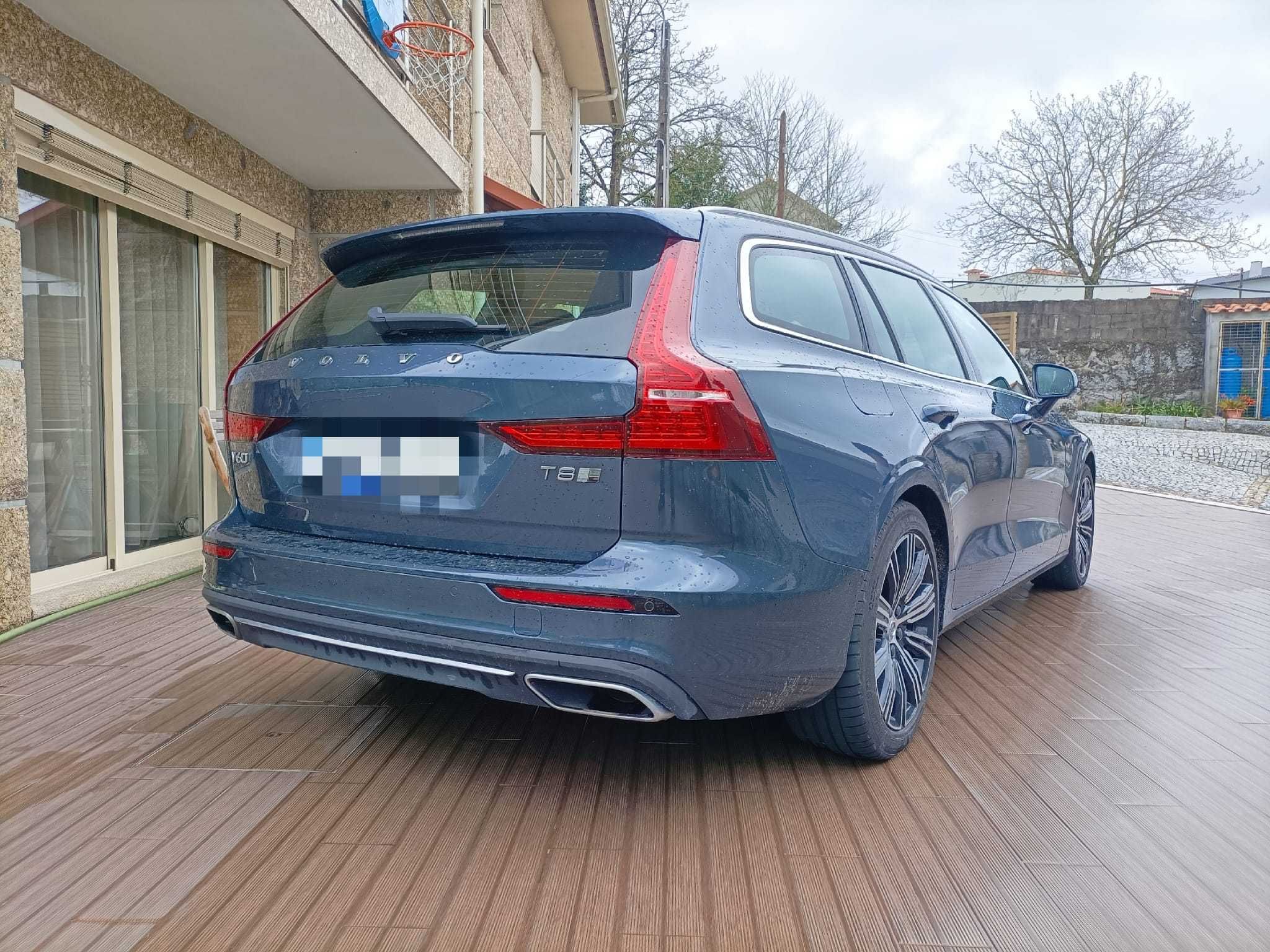 Volvo V60 T8 PHEV Inscription 390 cv