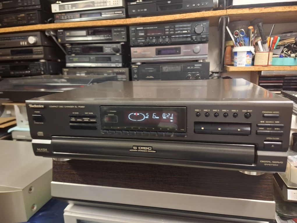 Zmieniarka Technics SL-PD887