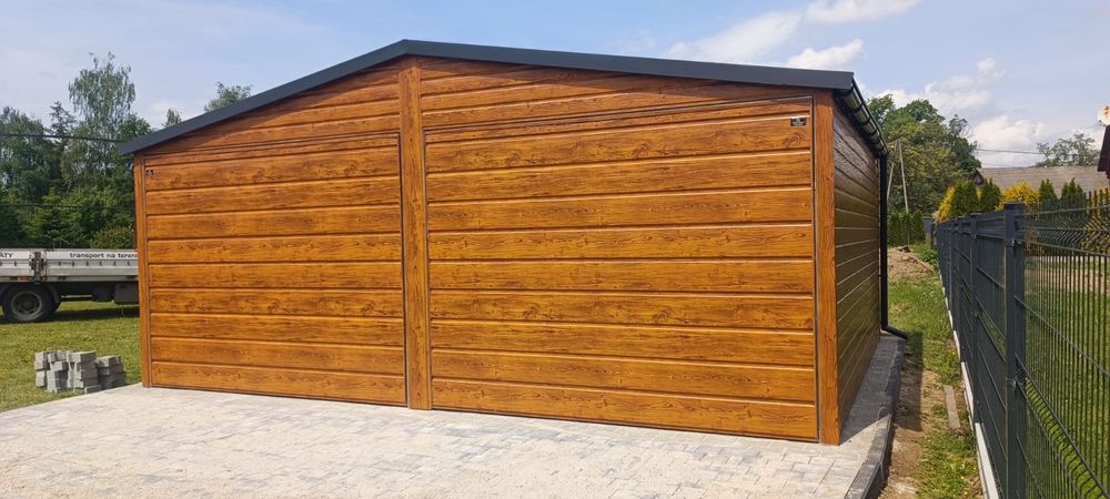 Garaz blaszak 6x6 Drewnopodobny