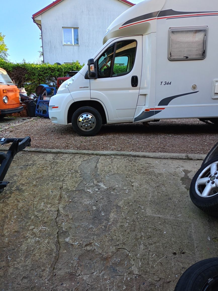 215/70/ 15C kola Ducato zimowe