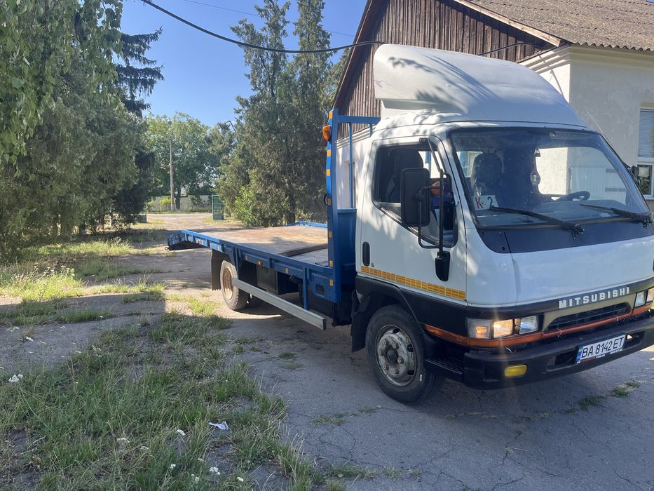 Продавм евакуатор мітсубісі кантер