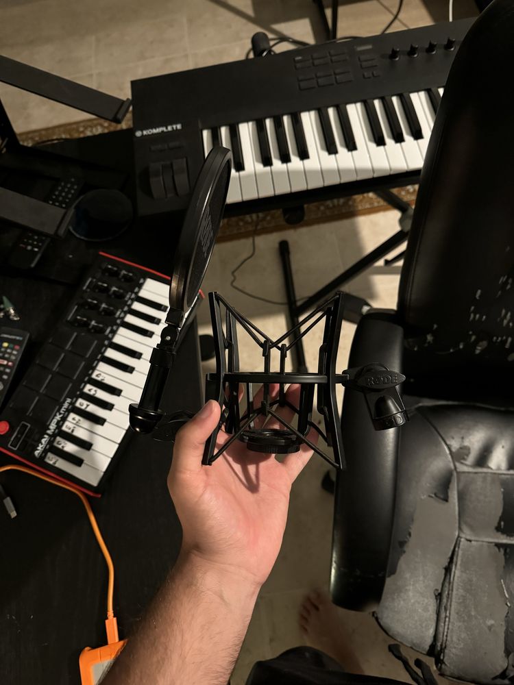Rode n1 com aranha e pop filter
