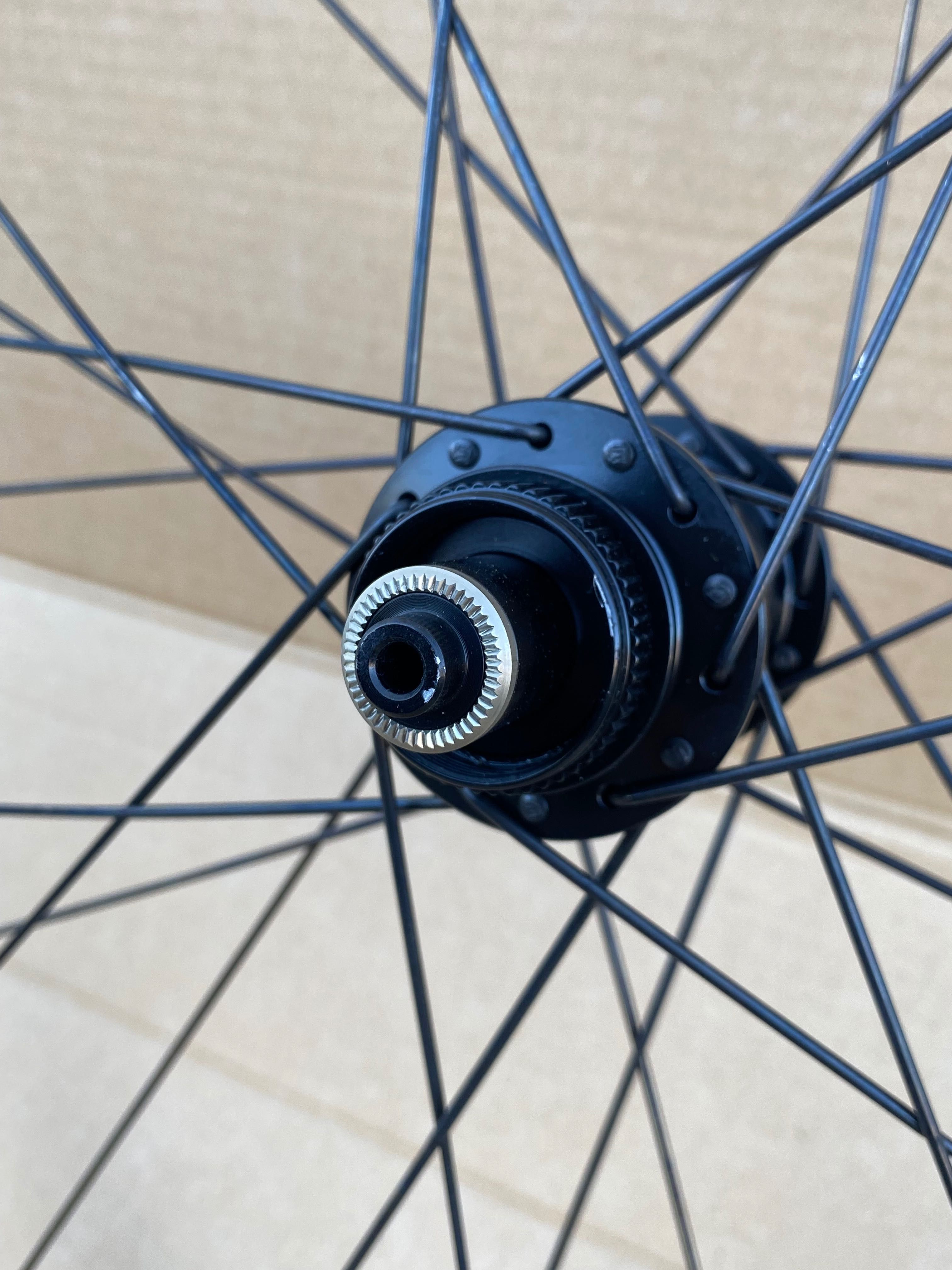 Koło tylne DT SWISS M1800, TUBELESS, 26'' [559x19.5] FV, nowe /013-029