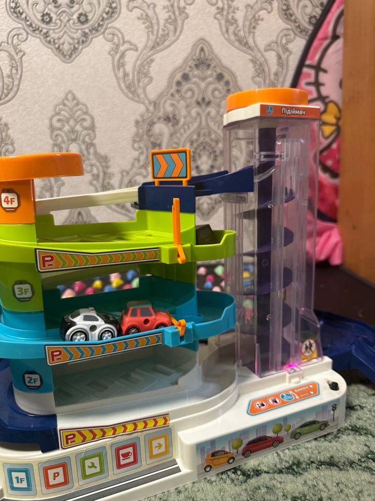Продам детскую игрушку