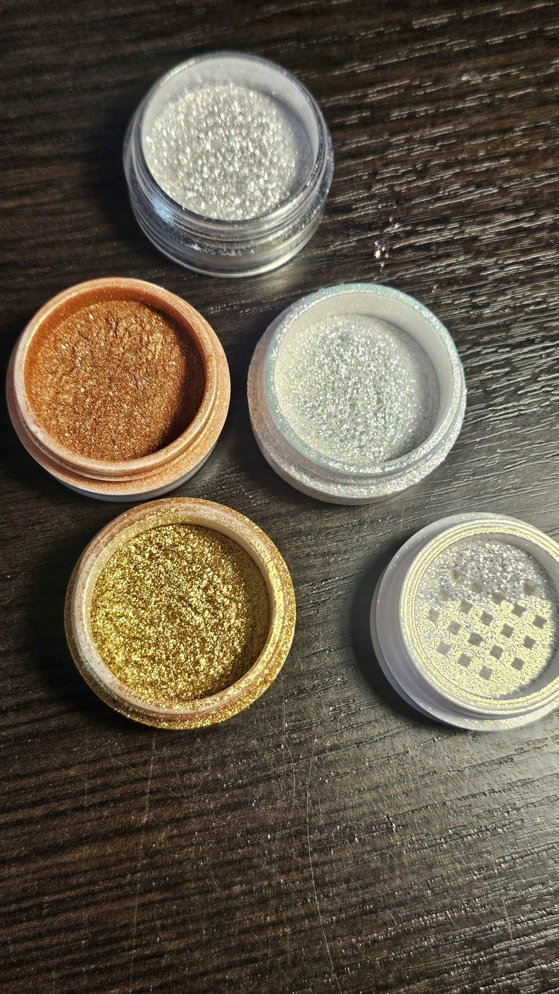 Miyo - Sprinkle Me, Pure Pigment. Kolorówka .com. Sypki cień, zestaw
