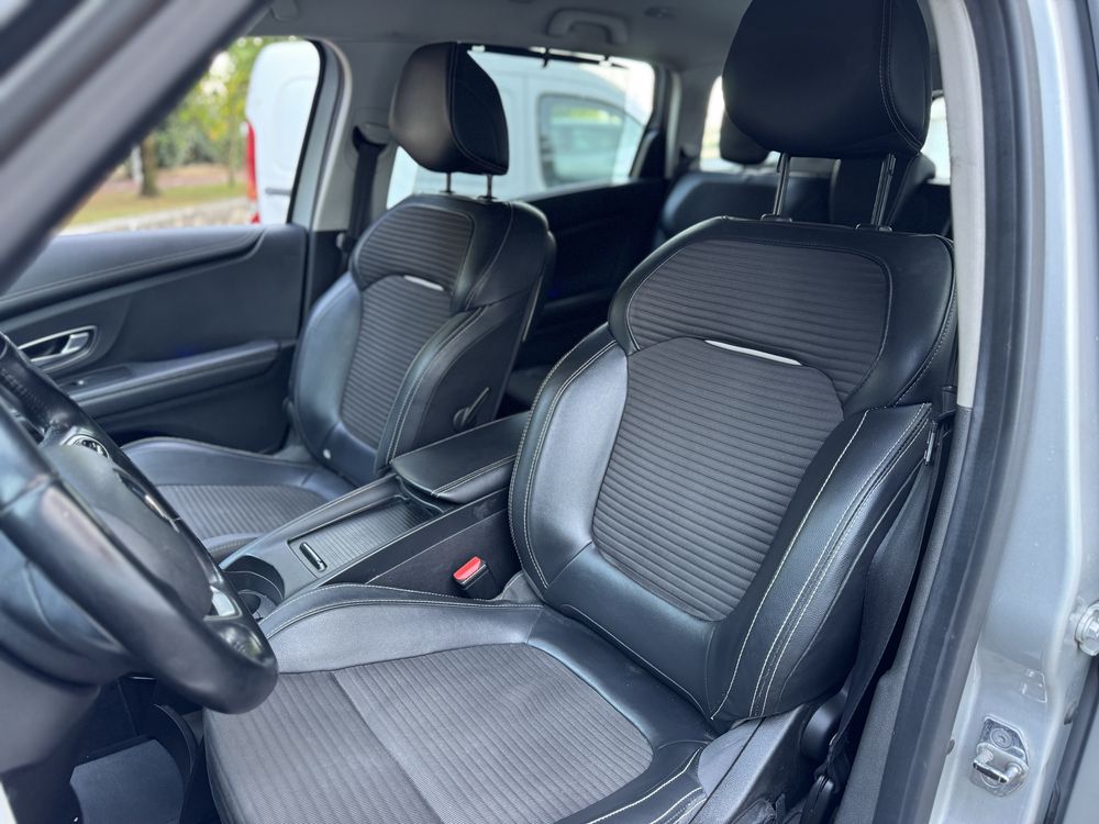 Renault Grand Scenic 7 lugares Nacional