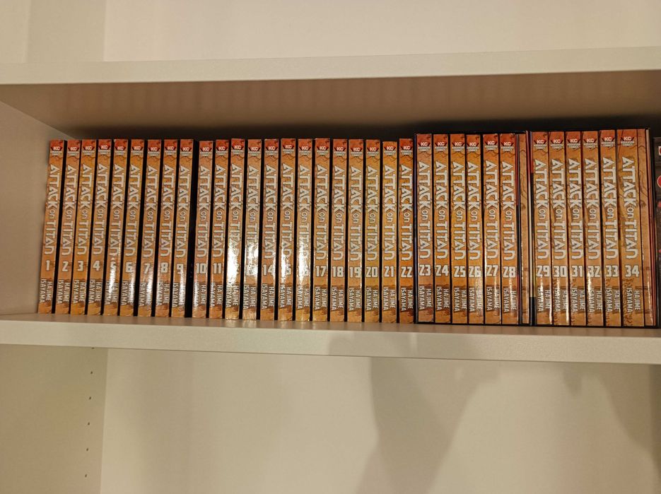 Attack on Titan manga completo (Inglês)
