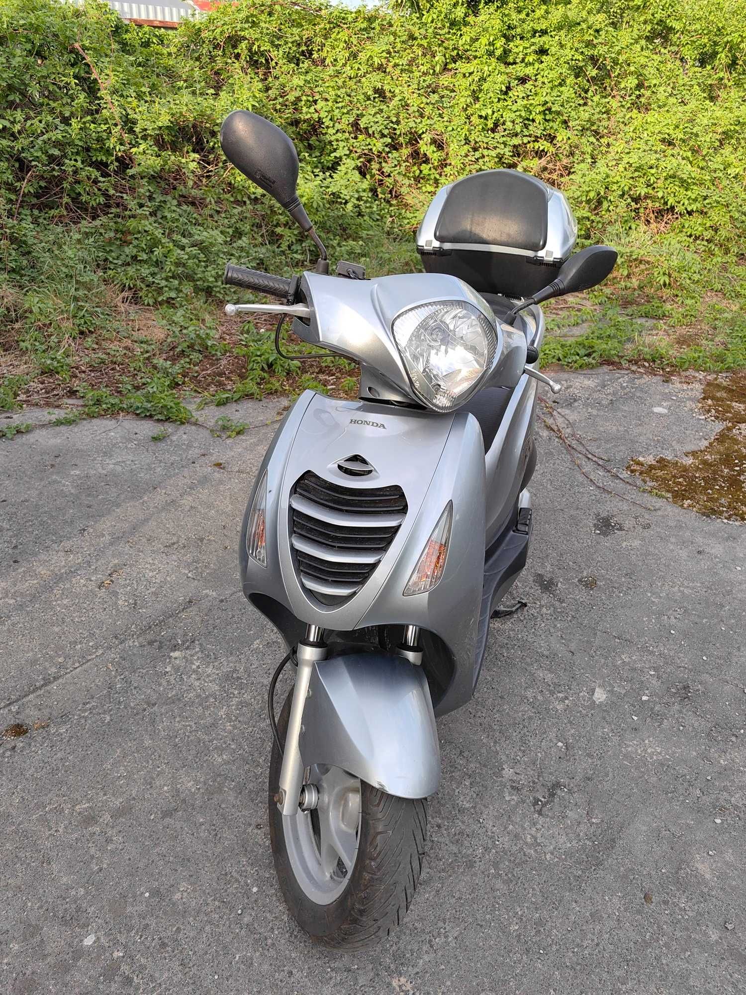 Skuter Honda PS125i