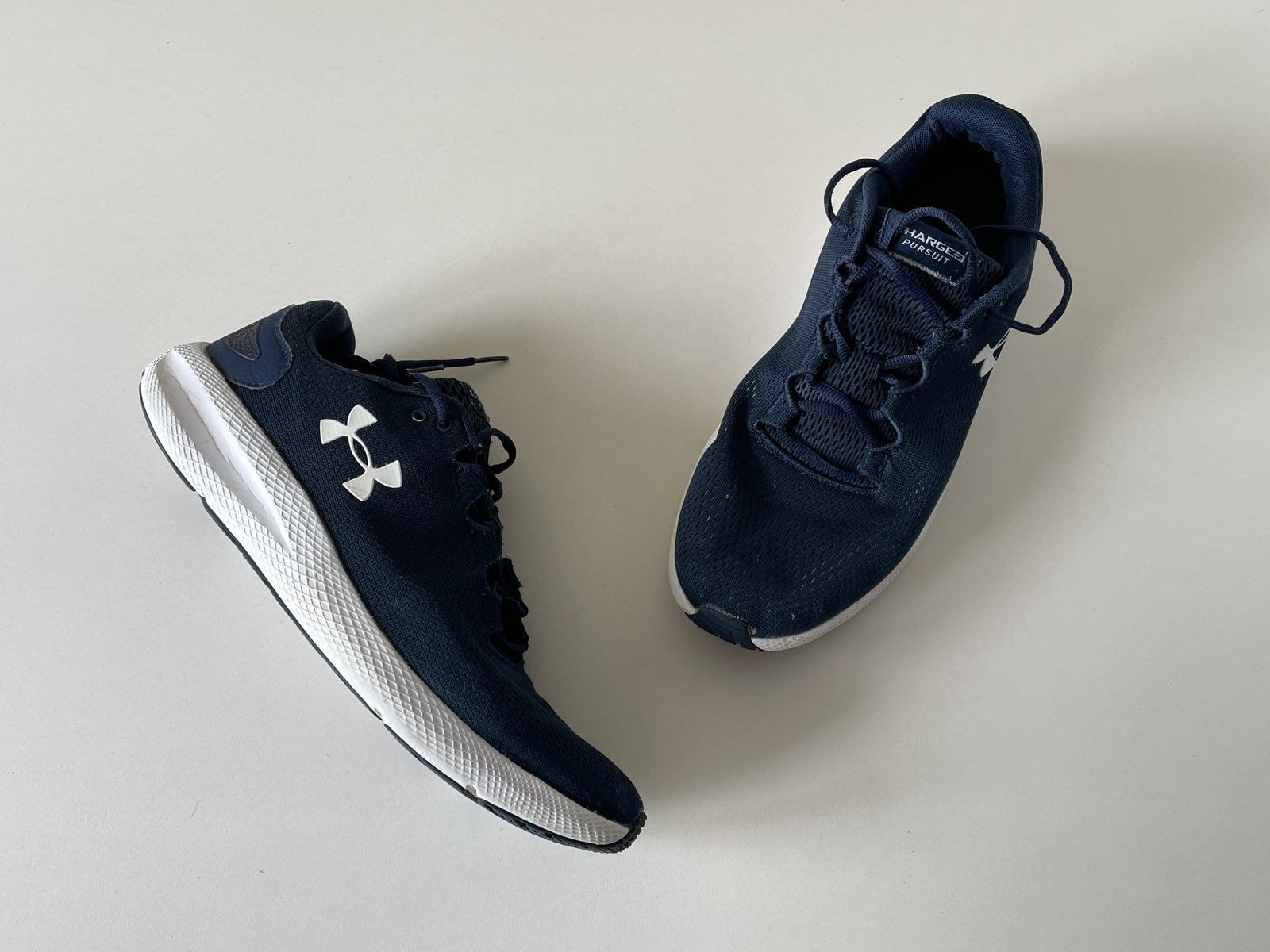 UNDER Armour CHARGED PURSUIT бігові чоловічі кросівки 47.5р оригінал