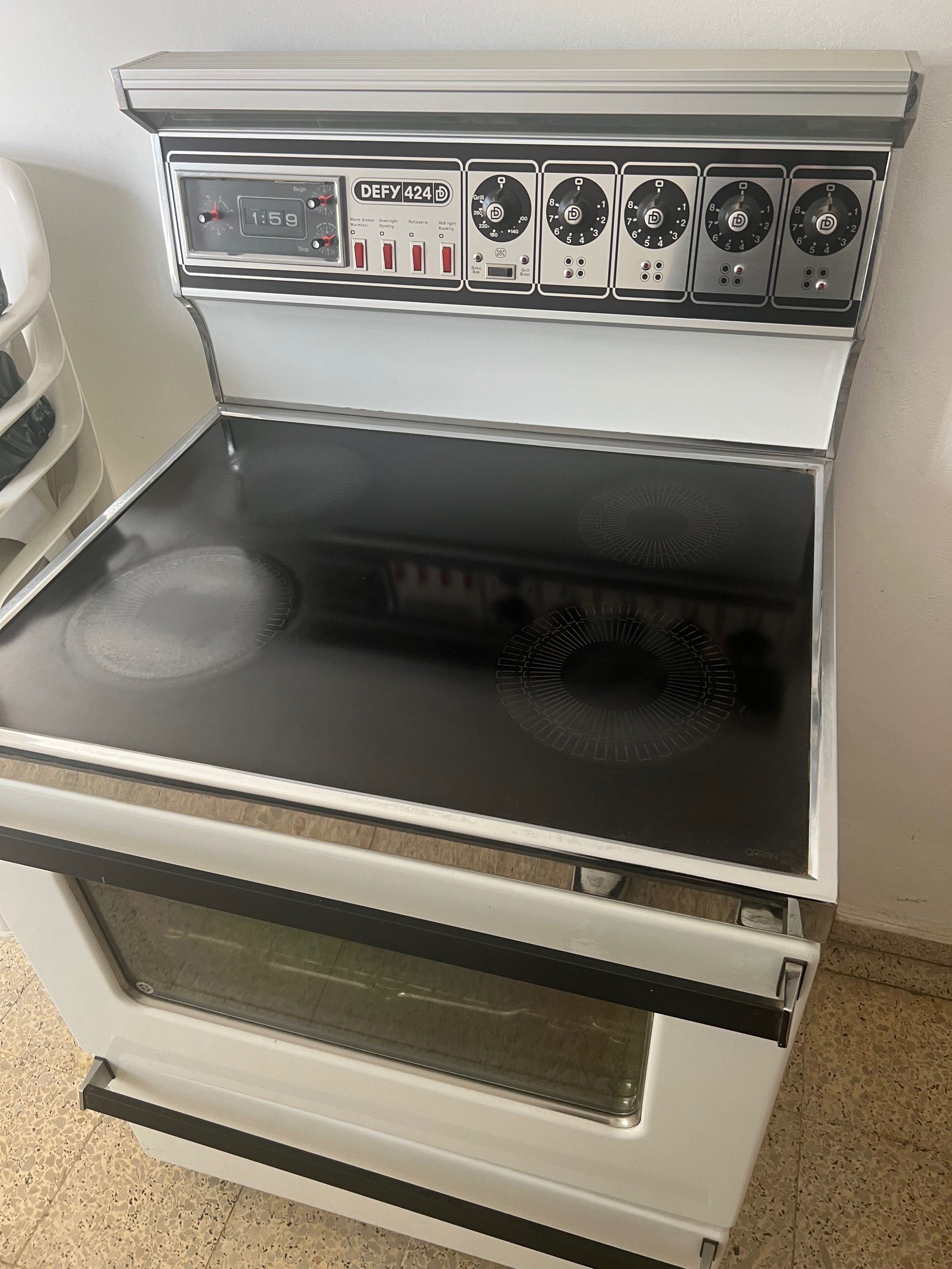 Forno Defy 424   2° mão 500€