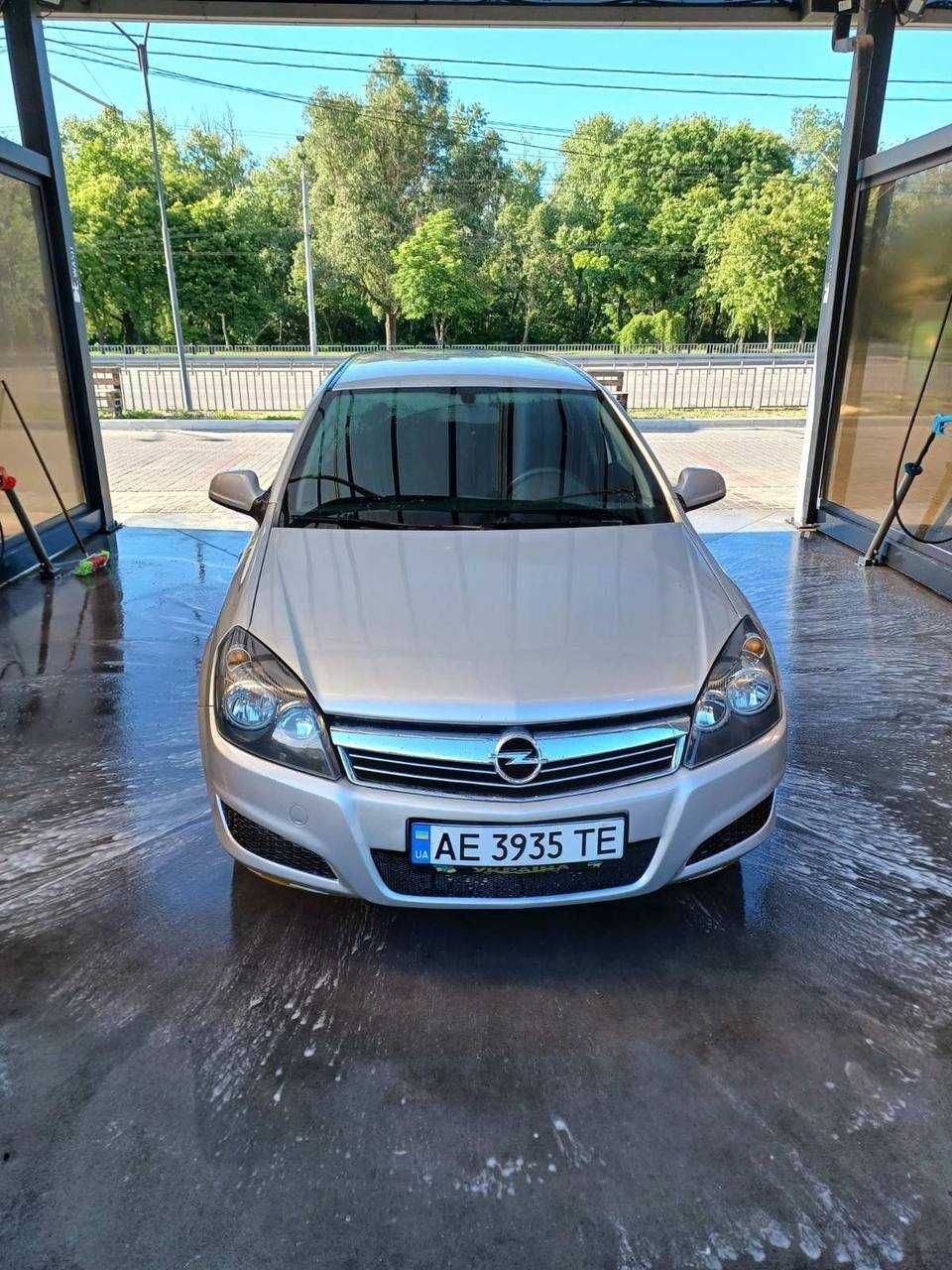 Продам Opel Astra H 2011 1.7 дизель