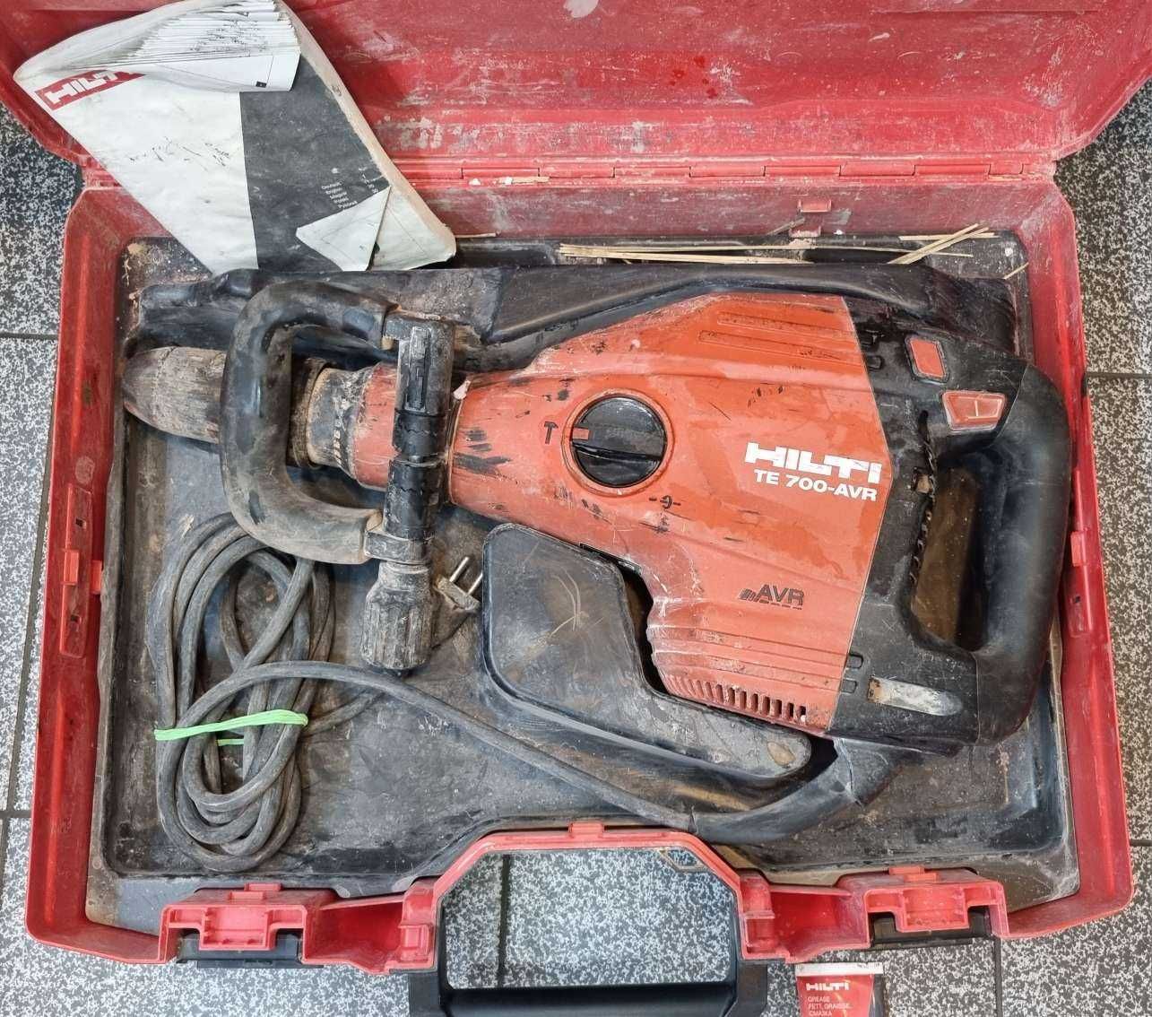 Młot wyburzeniowy HILTI TE 700-AVR SDS-MAX 2024R