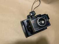 Máquina fotográfica instantanea Polaroid, modelo para filme pack 80