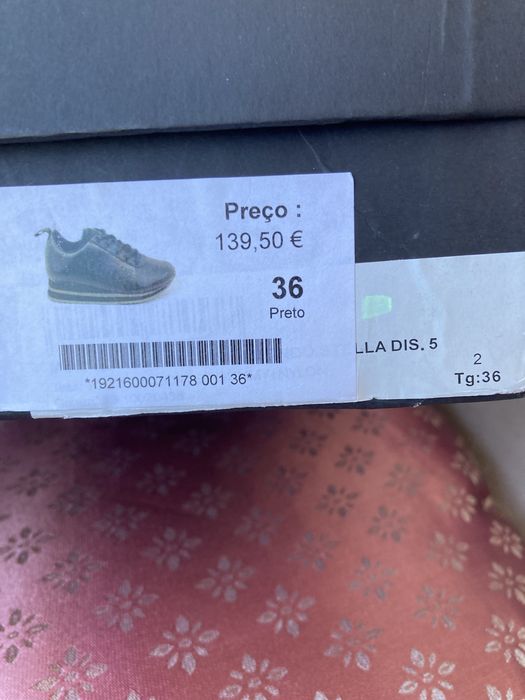 Tenis pretos Versace Couture originais