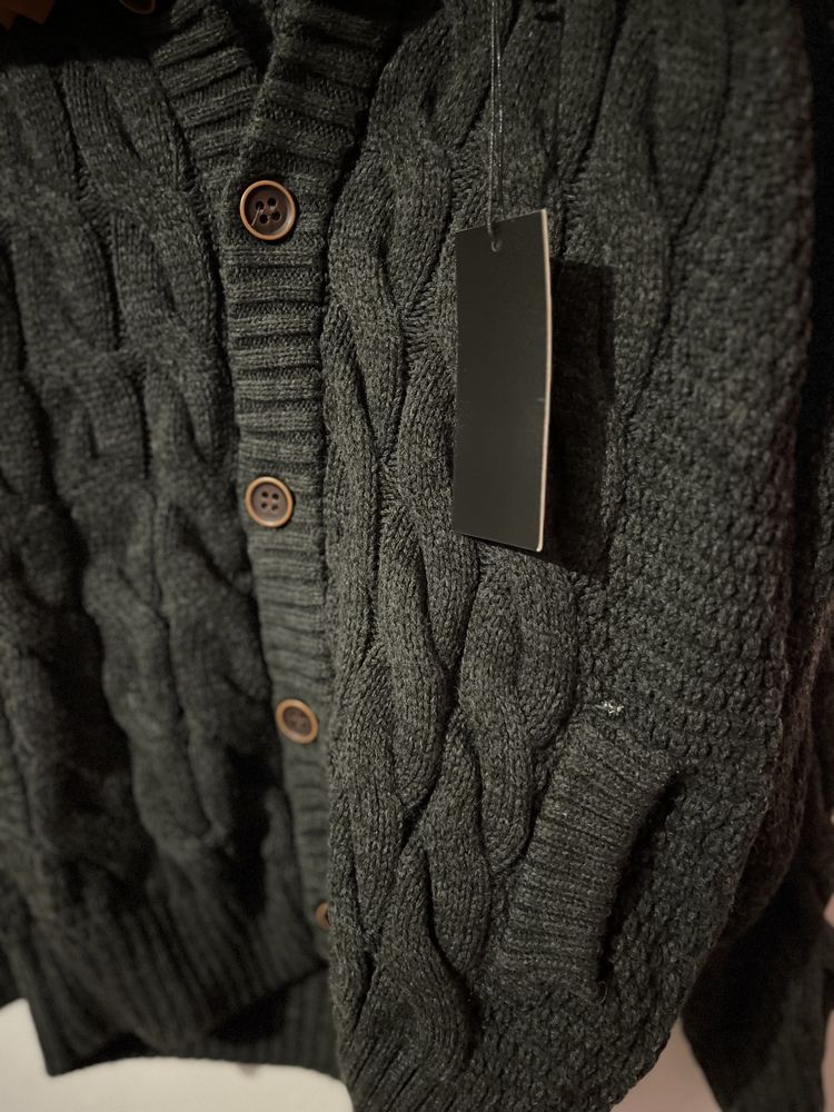 Nowy granatowy męski ciepły sweter kardigan z kożuchem na zimę jesień