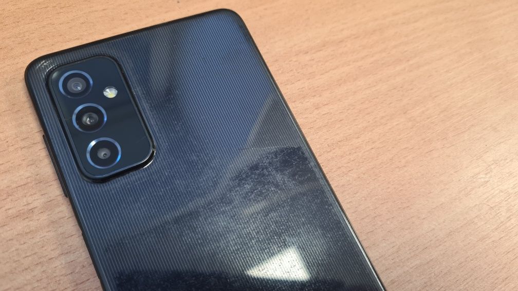 Samsung Galaxy М52 5G. 6/128. 120Gz. Камера 64Мп. АKБ-5000mah.