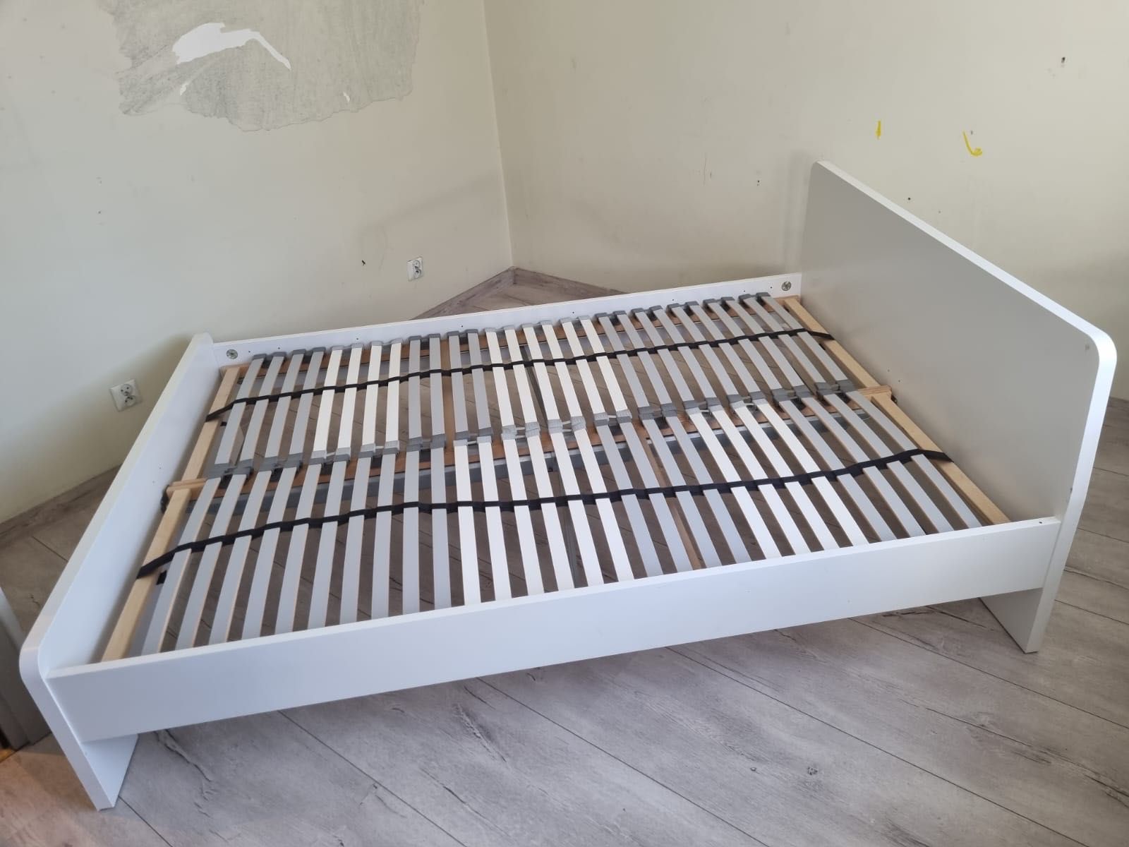Łóżko Ikea Askvoll