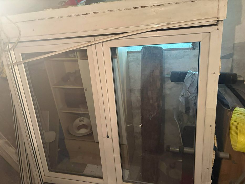 Okno z roletą z demontażu