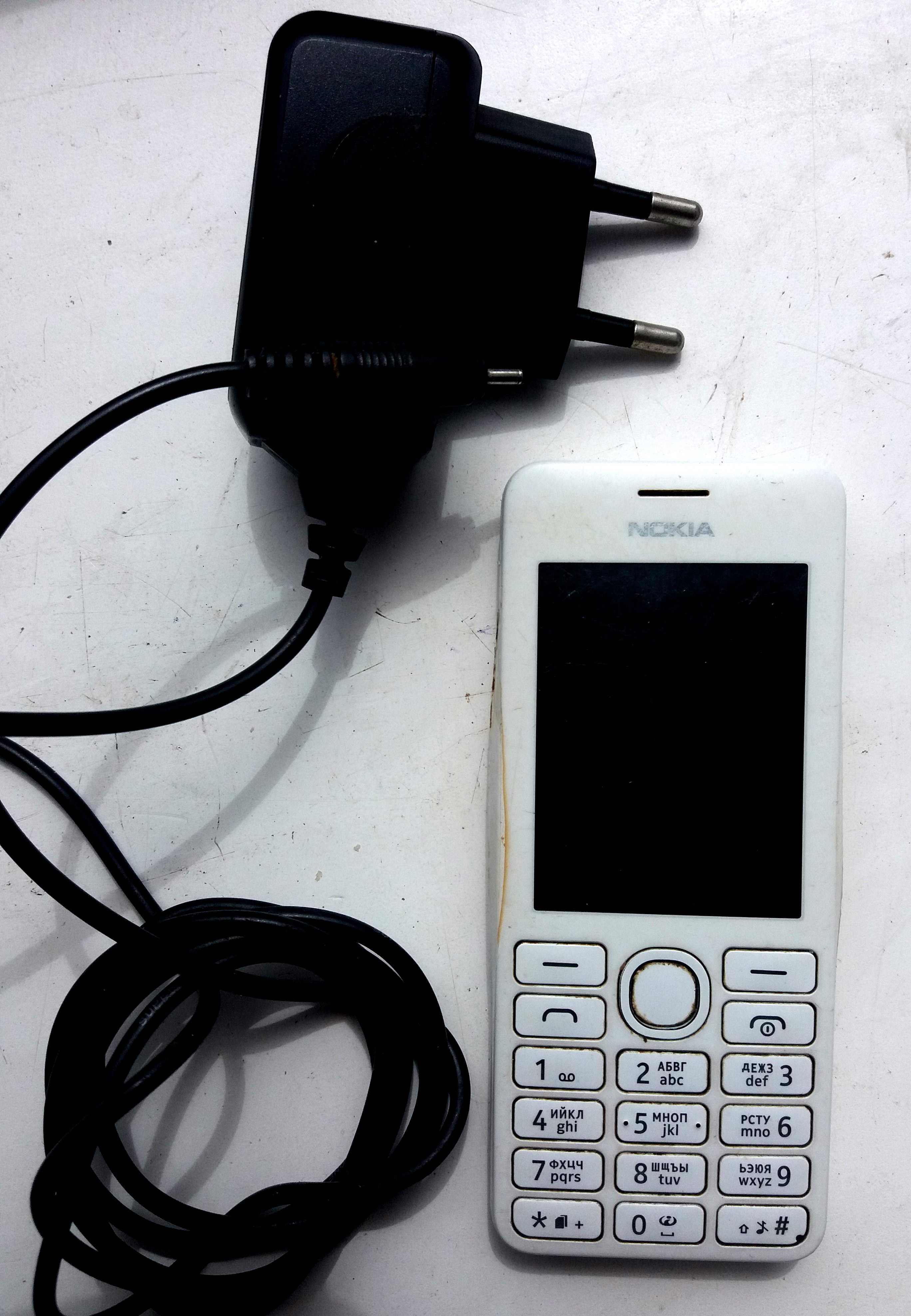Кнопочный мобильный телефон на две сим-карты  Нокиа-206