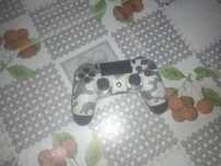 Comando de PS4 pra peças