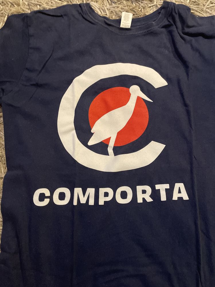 T-shirt azul da comporta