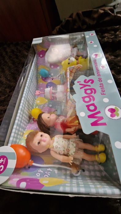 Bonecas Maggys versão aniversário