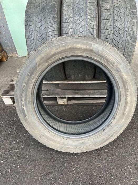 Шини 255 55 19 Pirelli зима