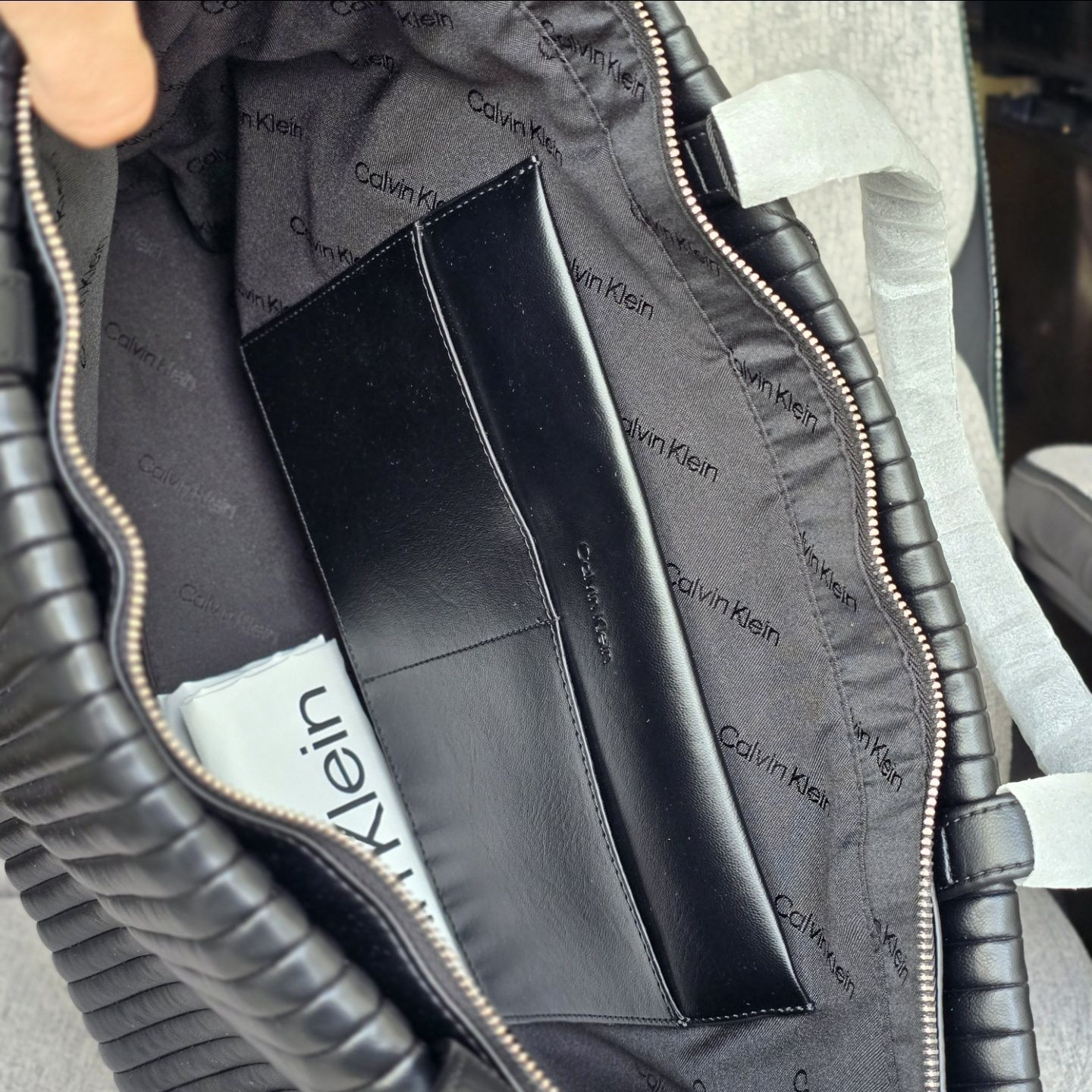 Жіноча сумка Calvin Klein
