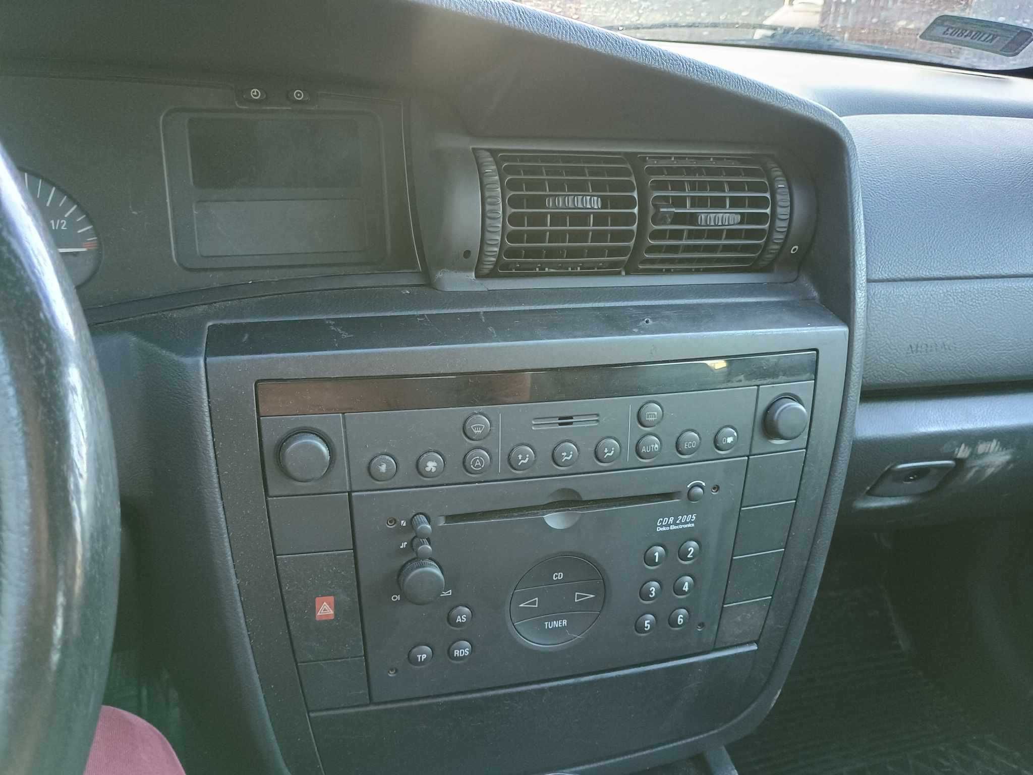 Sprzedam Opla Omegę sedan 2.0 DTI