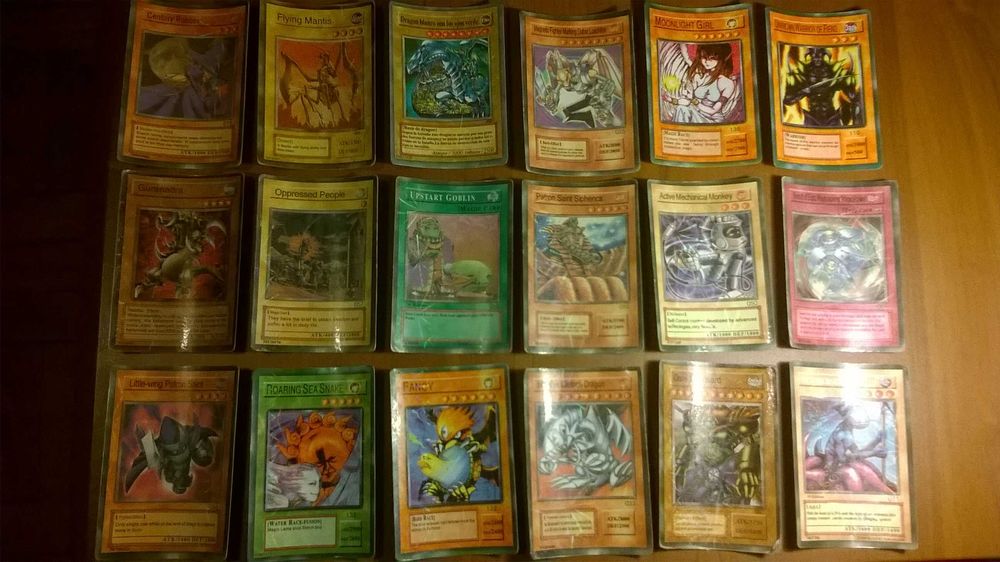 97 Cartas Yu-Gi-Yo!
