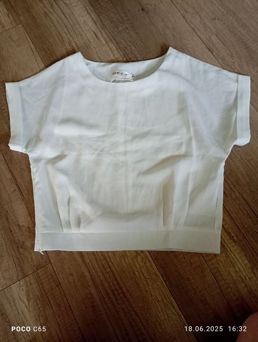 Piękna biała bluzka rozmiar S