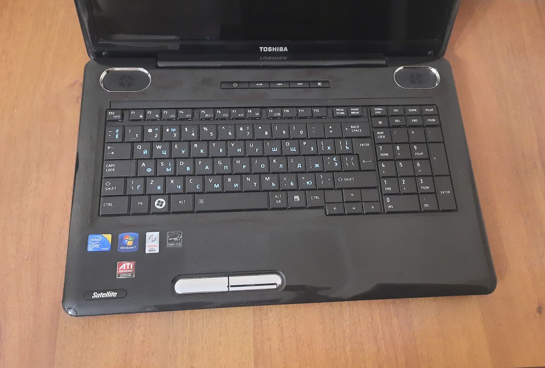 Ноутбук TOSHIBA L555 17,3"/ Intel 2 Duo/ 4 Гб/ 160 Гб/ БатареяРобоча