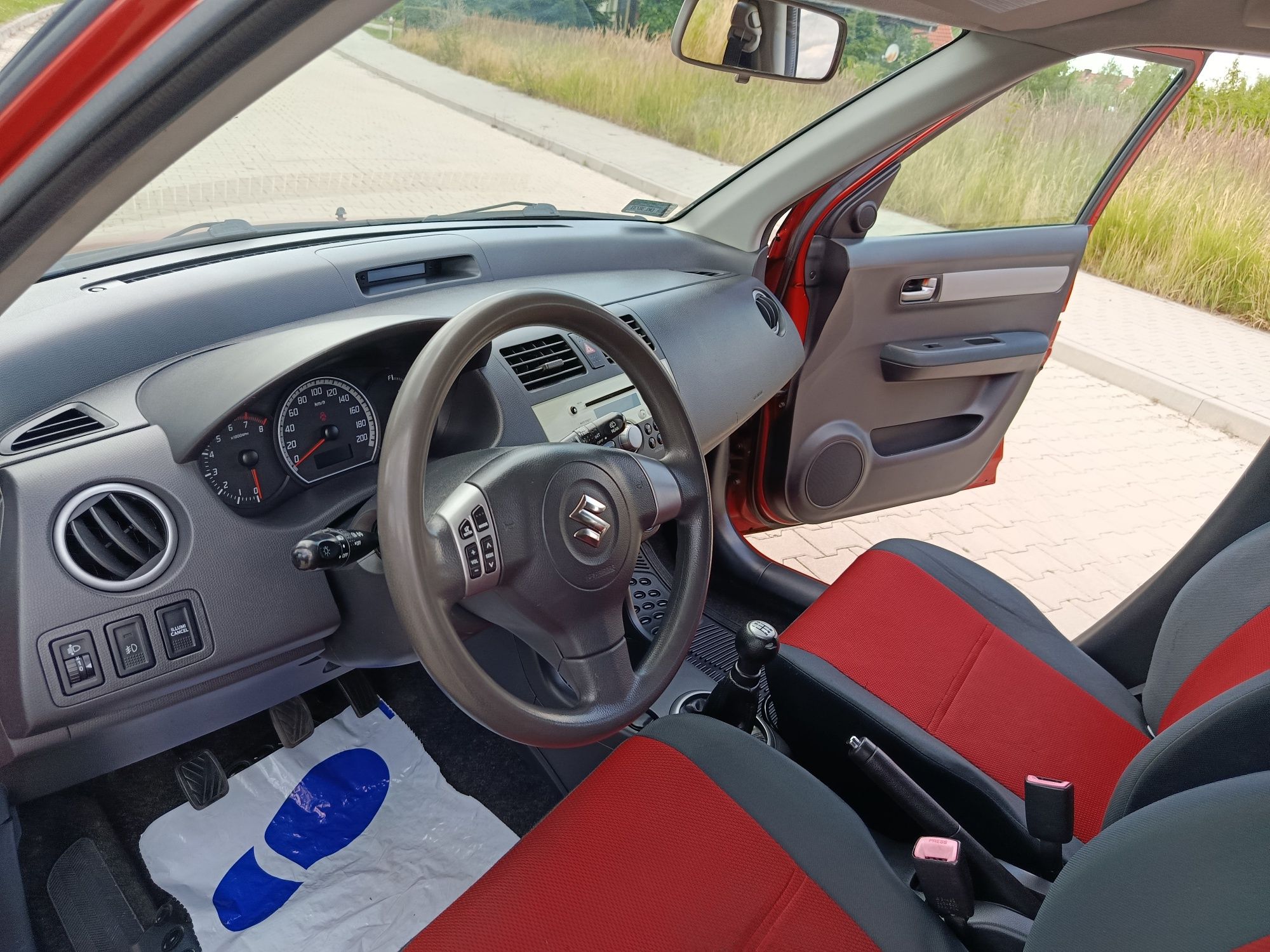 Suzuki Swift 1.3  2008r Klimatyzacja Ładny