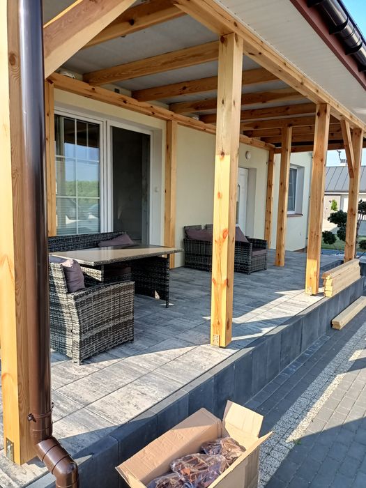 Deski, skosy, mocowania, drewno, kantówki