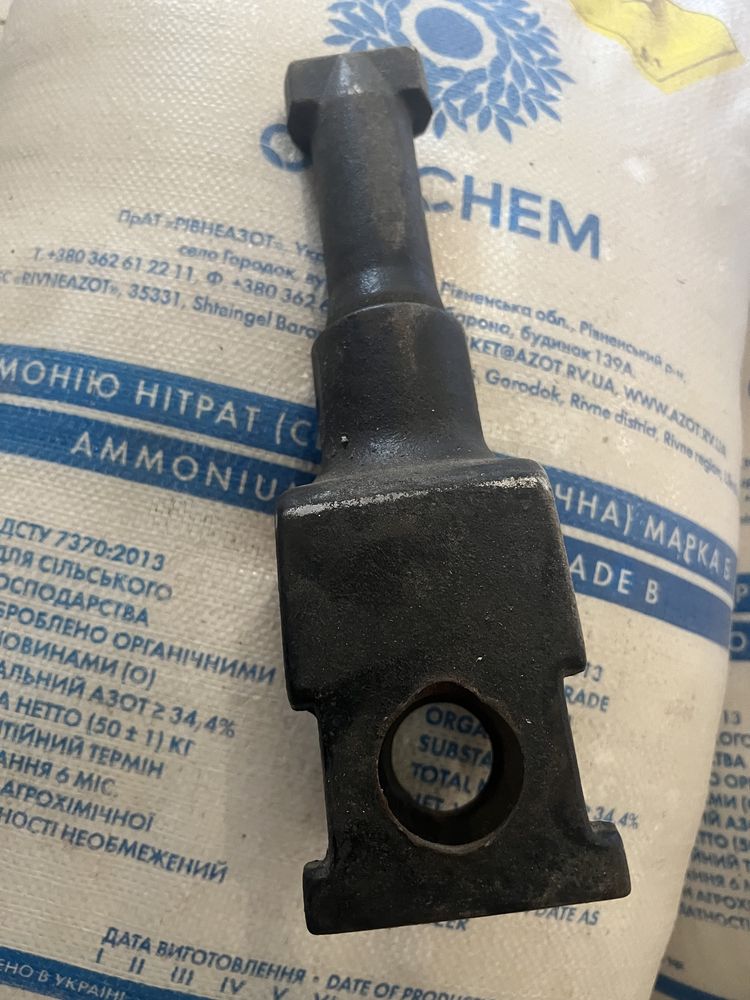 Буксирувальний гак для DAF