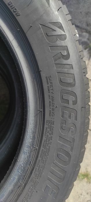 58 Opony Zimowe Bridgestone 215/60/17 Bardzo Ładne