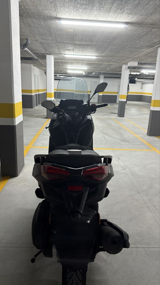 Yamaha XMAX 125 Tech Max – Dark Magma – 06/24 – 4.400 km