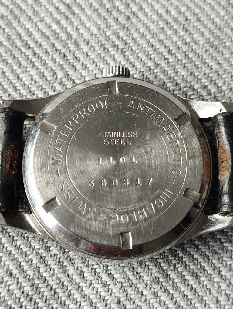 Oryginalny szwajcarski zegarek Baume & Mercier z okresu drugiej wojny