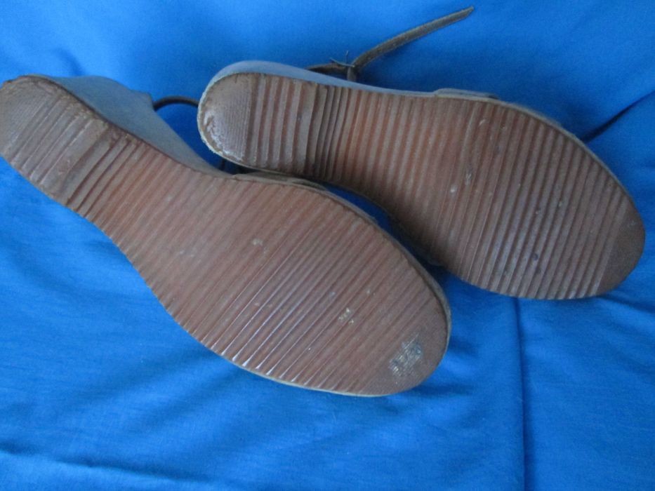 Calçado vintage em pele - fabrico nacional