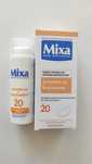 Krem do twarzy przeciw przebarwieniom Mixa Lab