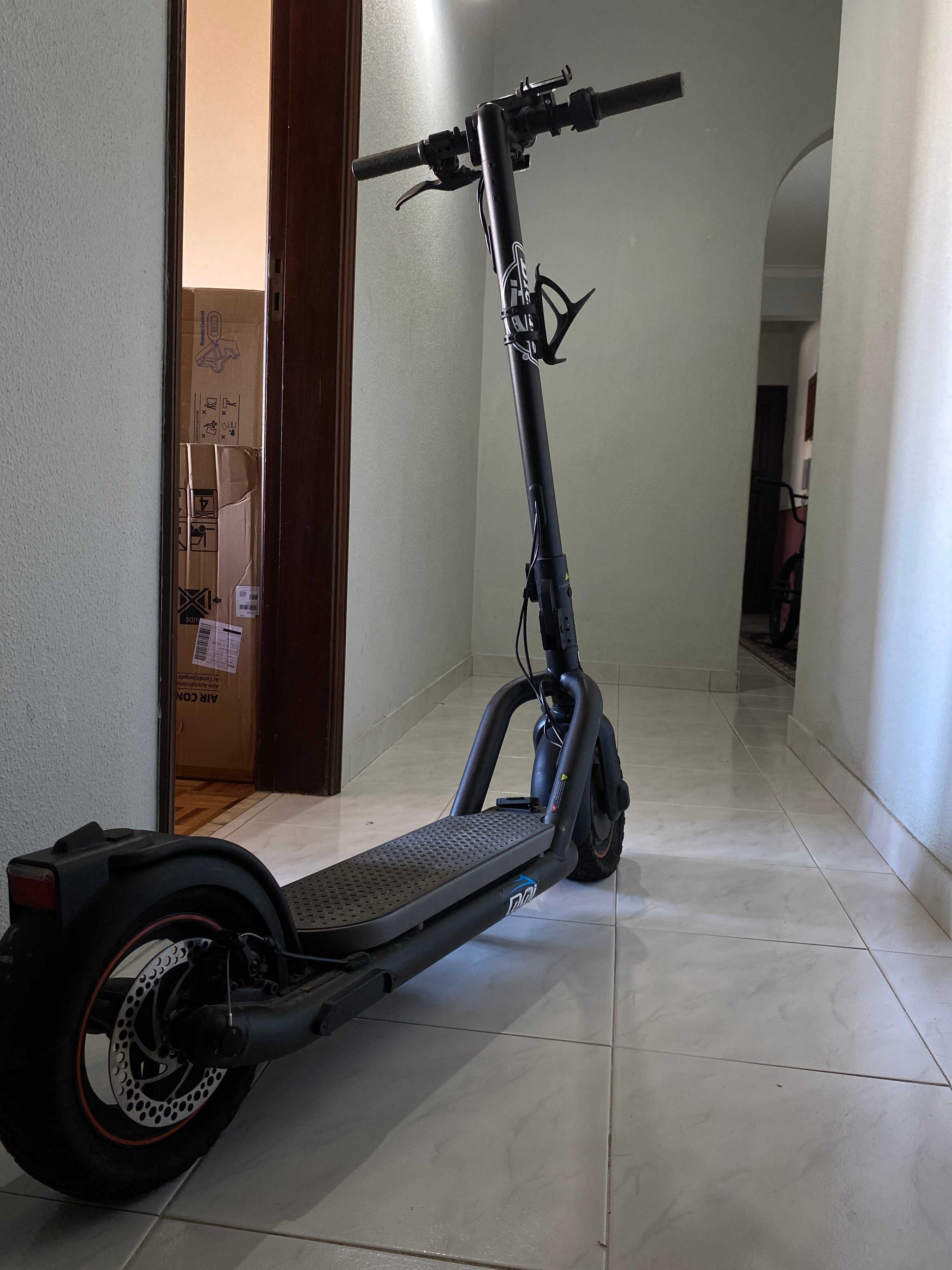 Trotinete Navee N65 (Submarca da Xiaomi) - Autonomia de até 65km!