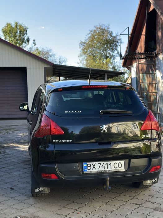 Автомобіль Peugeot 3008