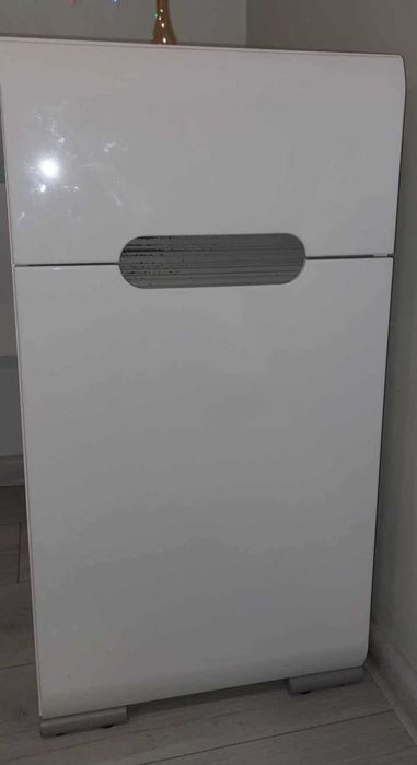 Białe Biurko uniwersalne